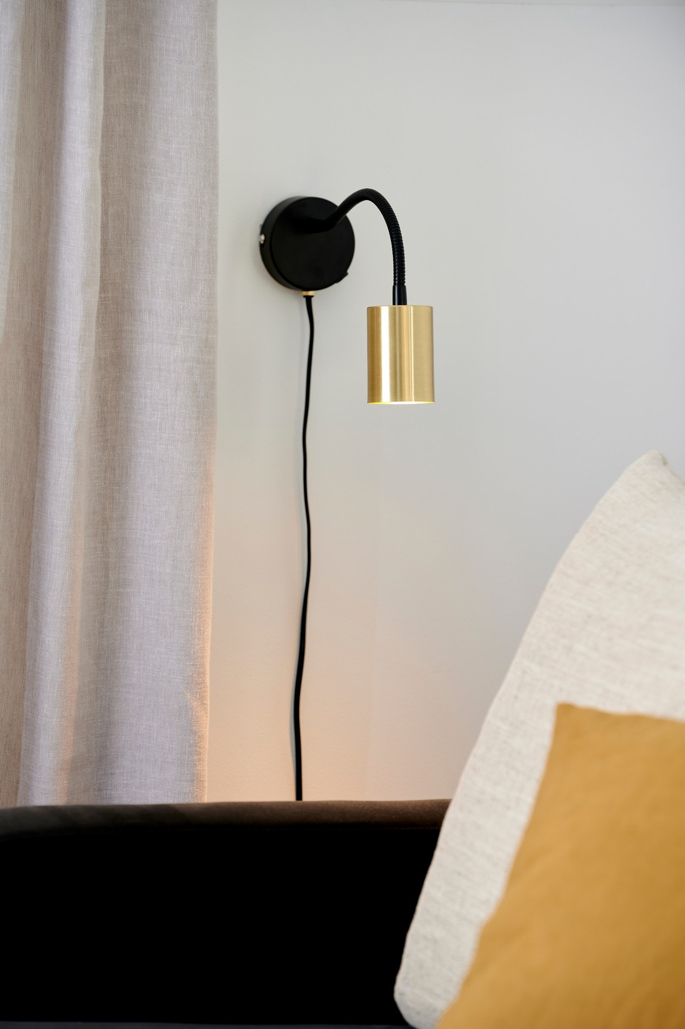 Applique murale Explore Flex au design contemporain par Nordlux Applique murale Explore Flex au design contemporain par Nordlux