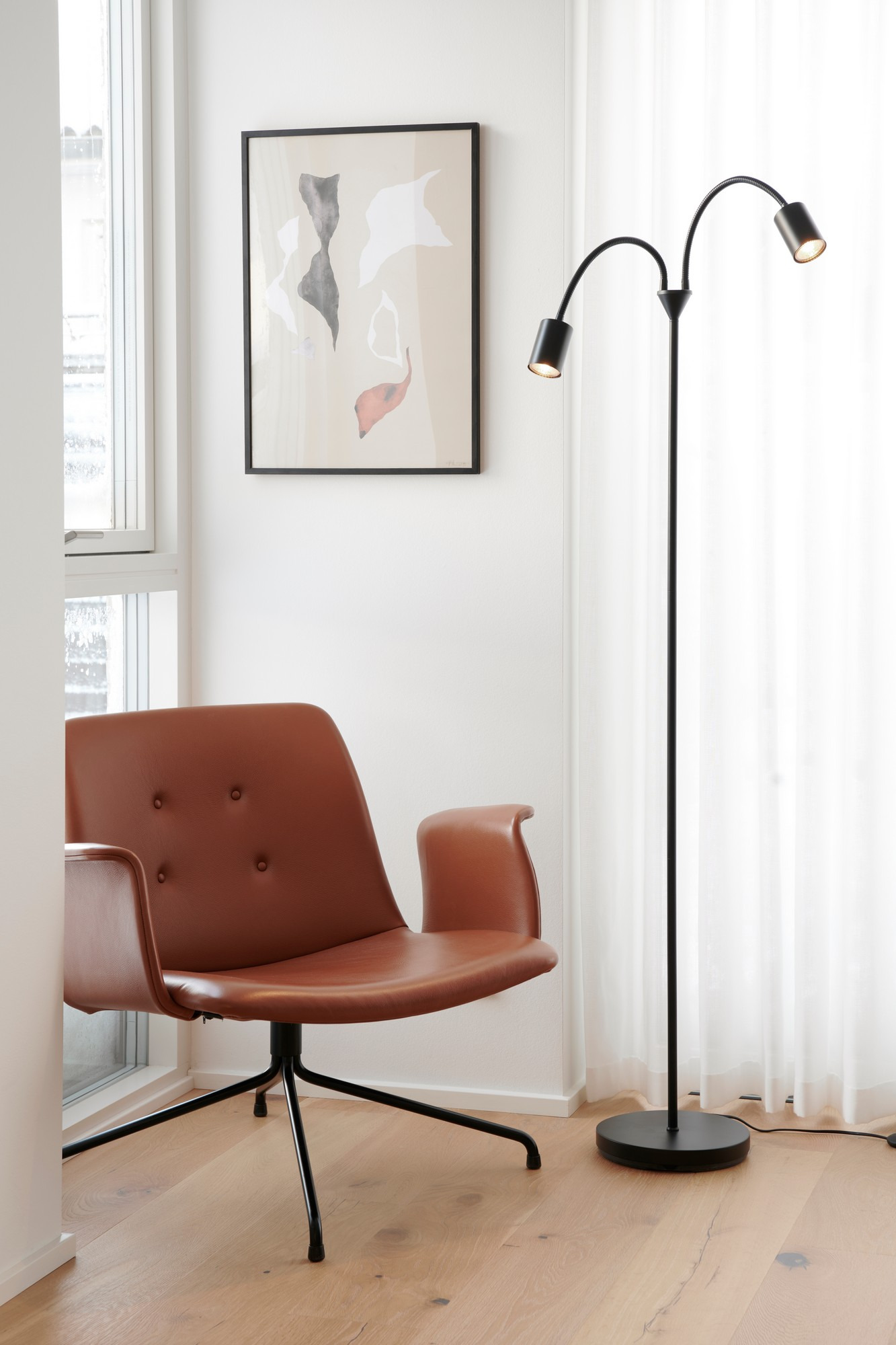 Lampadaire Explore au design contemporain par Nordlux Lampadaire Explore au design contemporain par Nordlux