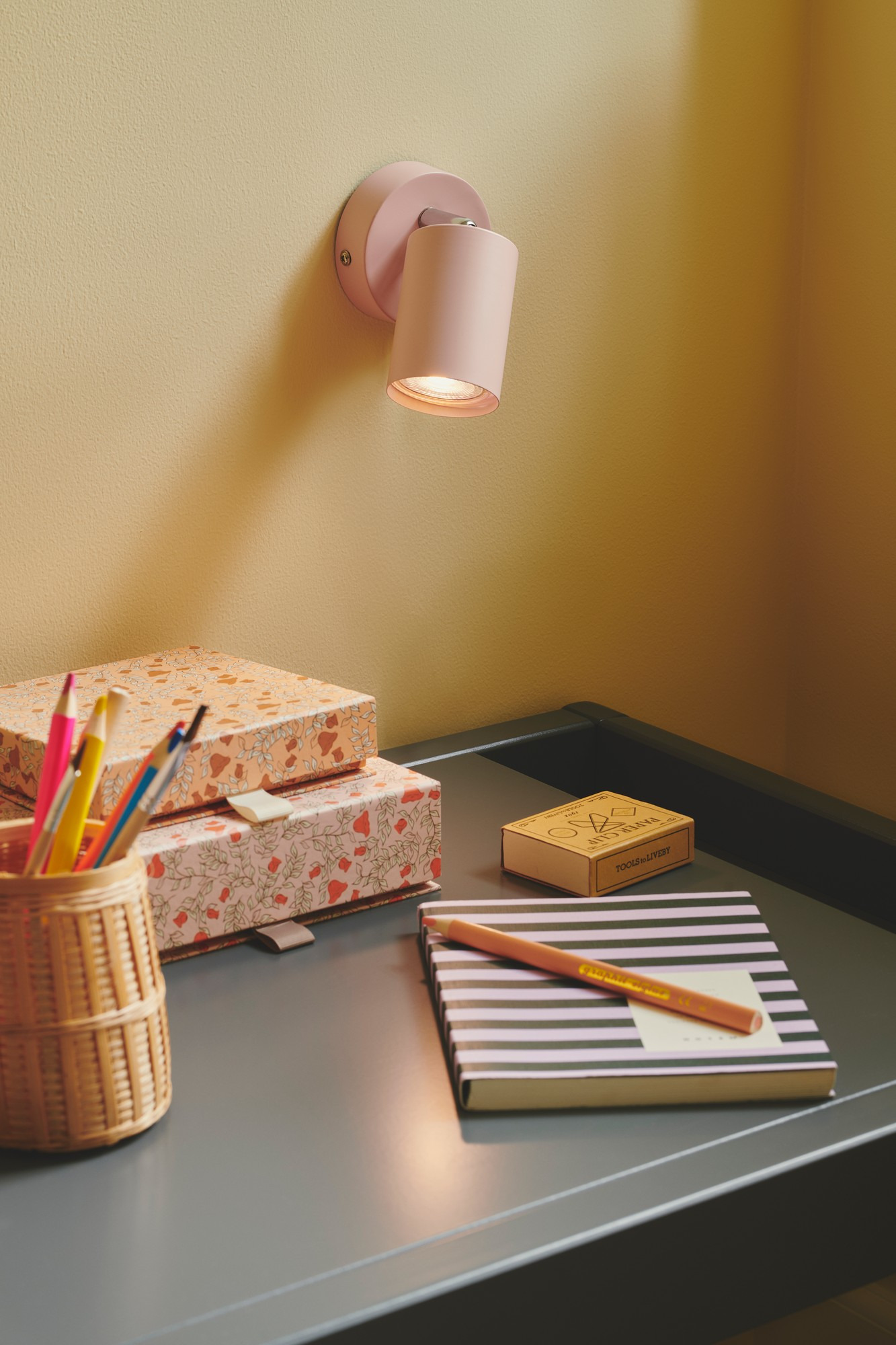 Applique Explore mini au design contemporain par Nordlux Applique Explore mini au design contemporain par Nordlux