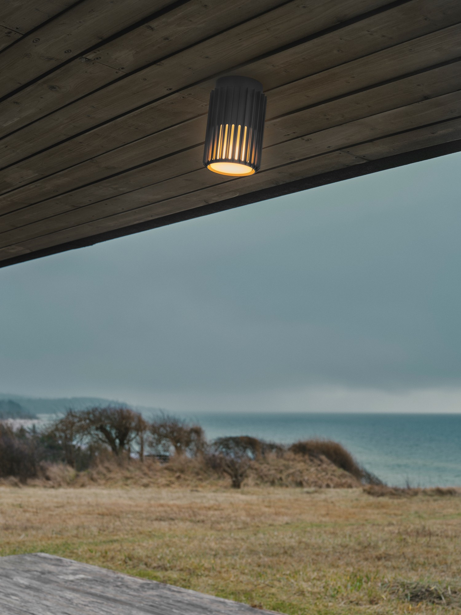 Plafonnier d'extérieur Aludra au design contemporain par Nordlux Plafonnier d'extérieur Aludra au design contemporain par Nordlux