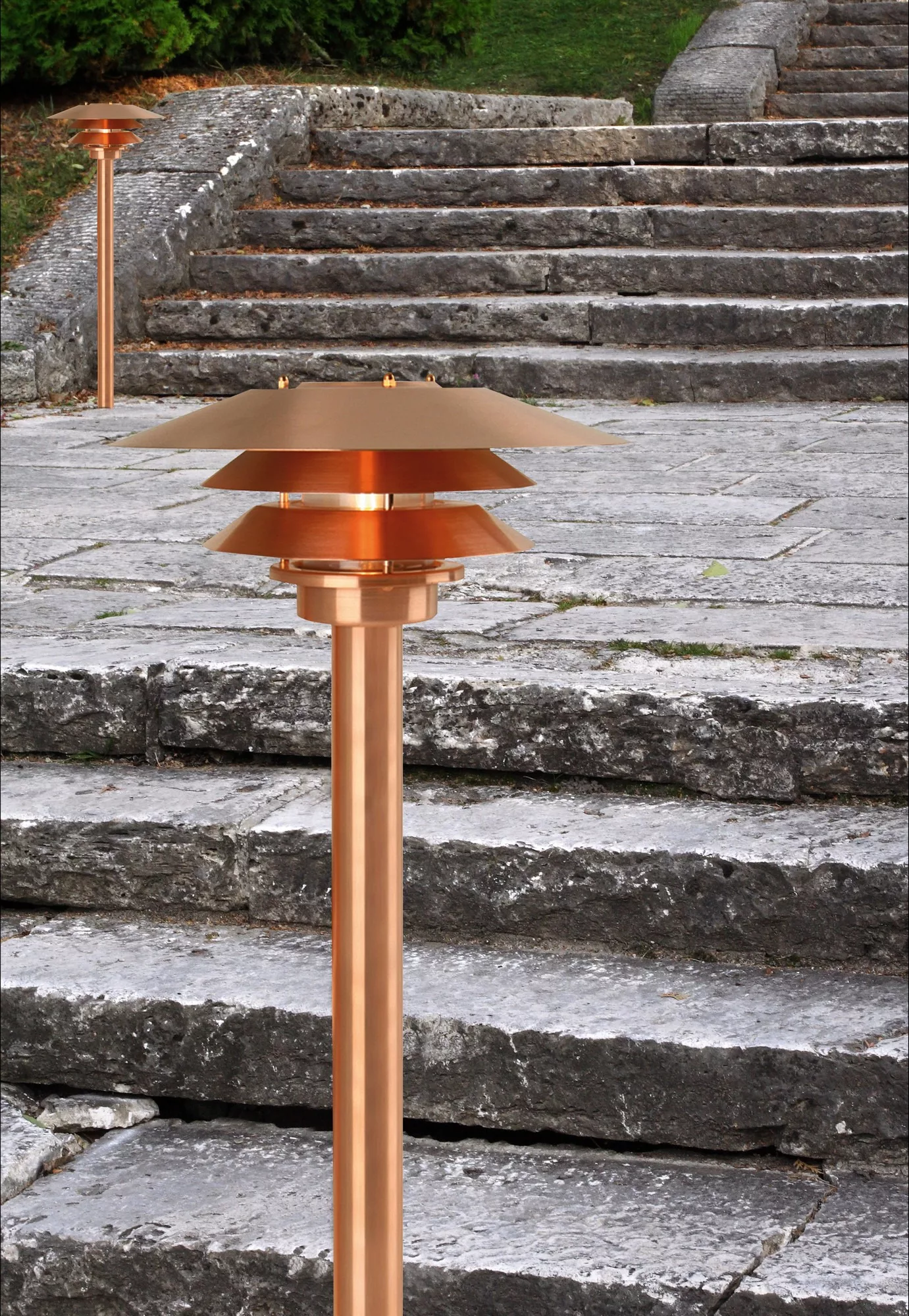 Lampadaire d'extérieur Venø Cuivre au design contemporain par Nordlux