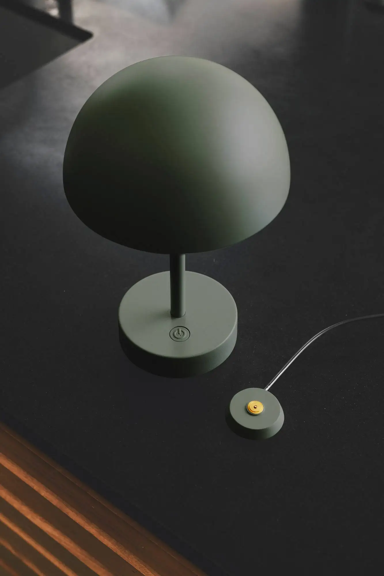 Lampe à poser d'extérieur Ellen To Go au design contemporain par Nordlux Lampe à poser d'extérieur Ellen To Go au design contemporain par Nordlux