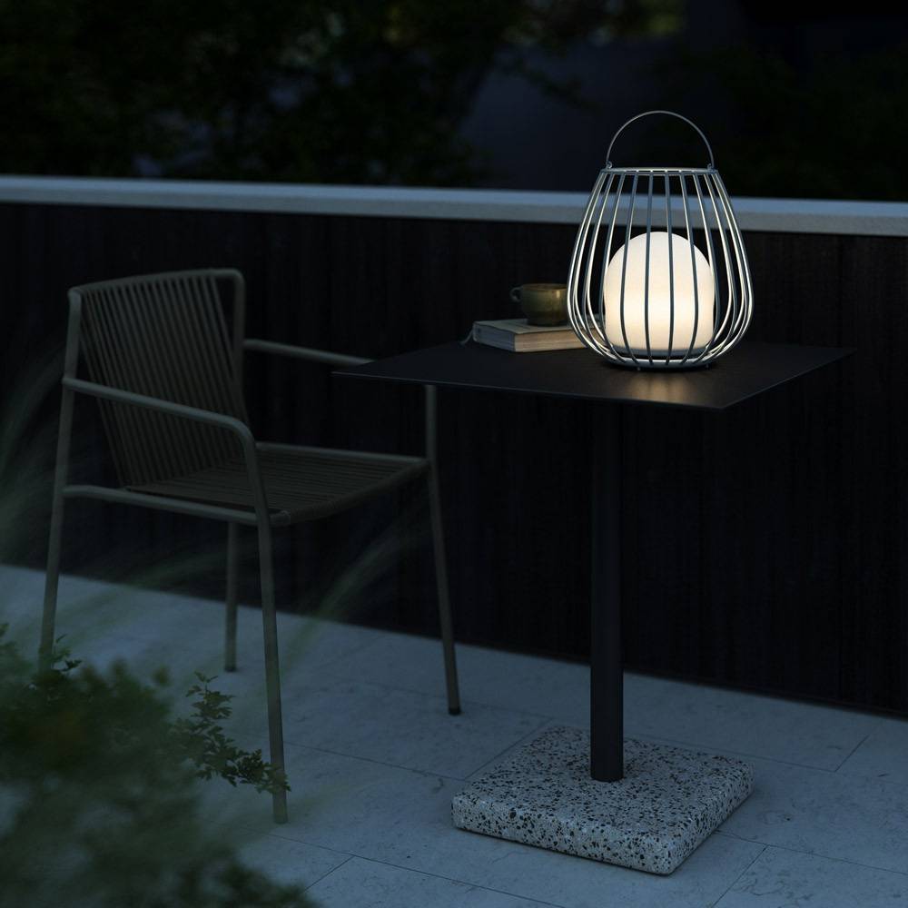 Lampe à poser d'extérieur Jim To Go au design contemporain par Nordlux Lampe à poser d'extérieur Jim To Go au design contemporain par Nordlux