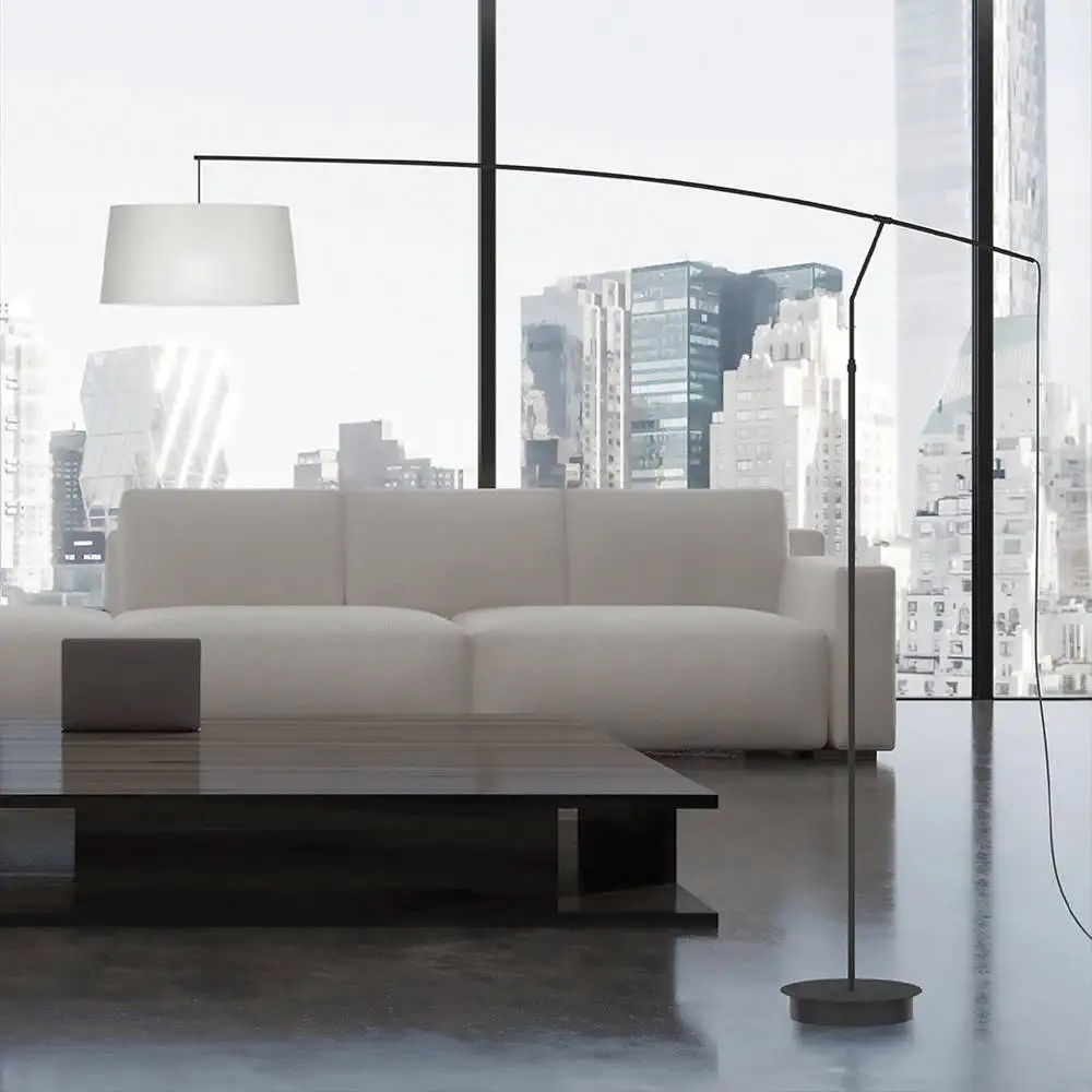 Lampadaire Raisa structure en fer par Robin Lamps Lampadaire Raisa structure en fer par Robin Lamps