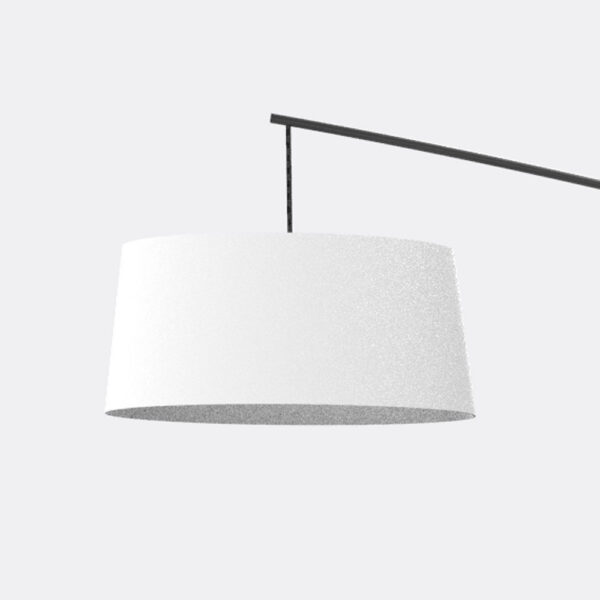 Lampadaire Raisa structure en fer par Robin Lamps