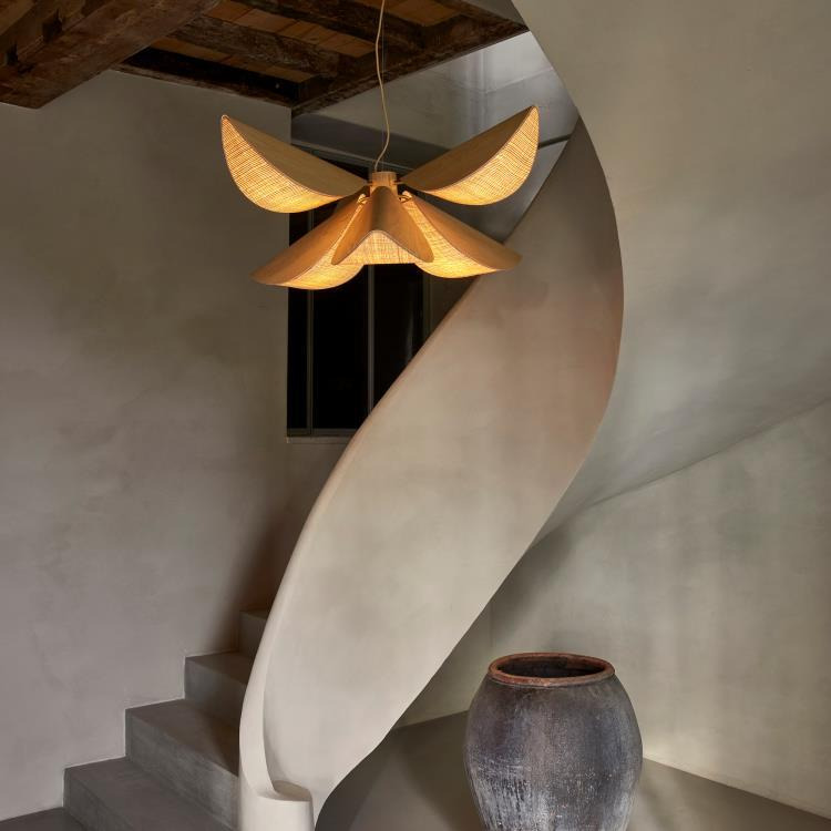 Suspension Lys par Jette Scheib x Forestier Suspension Lys par Jette Scheib x Forestier