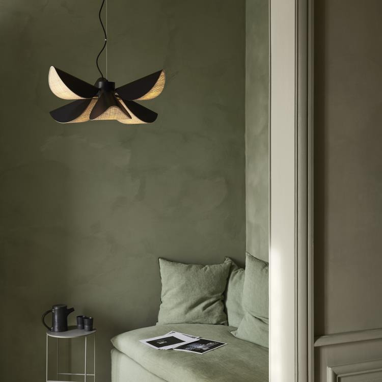Suspension Lys par Jette Scheib x Forestier Suspension Lys par Jette Scheib x Forestier
