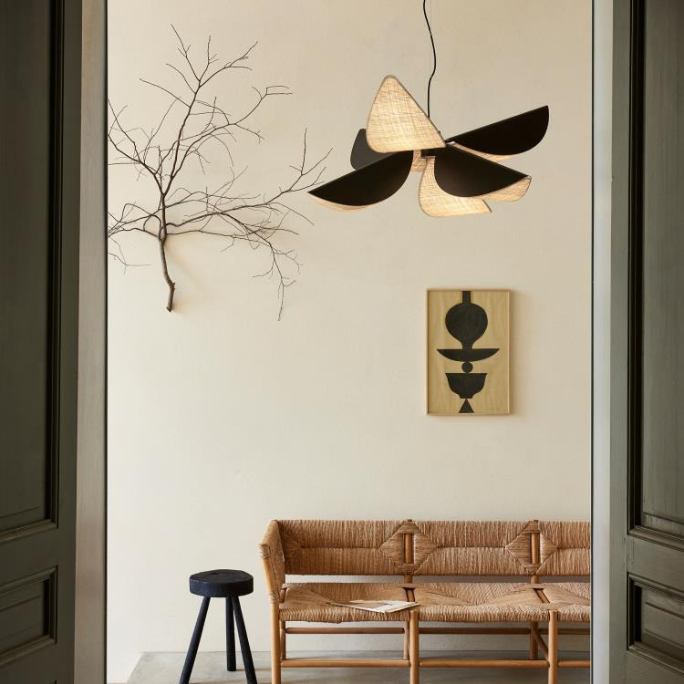 Suspension Lys par Jette Scheib x Forestier Suspension Lys par Jette Scheib x Forestier