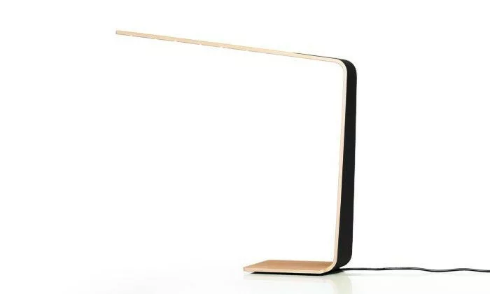 Lampe à poser tactile en bois Led 4 Couleur au design scandinave et minimaliste