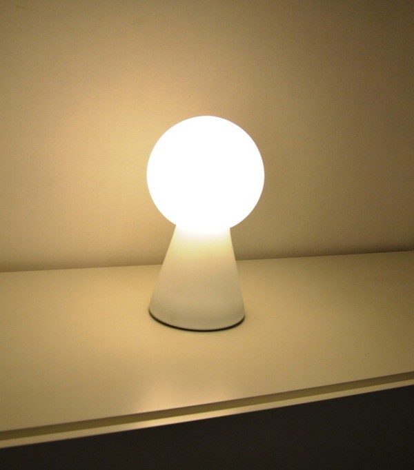 Lampe à poser design Keys blanc H30 en verre souflé
