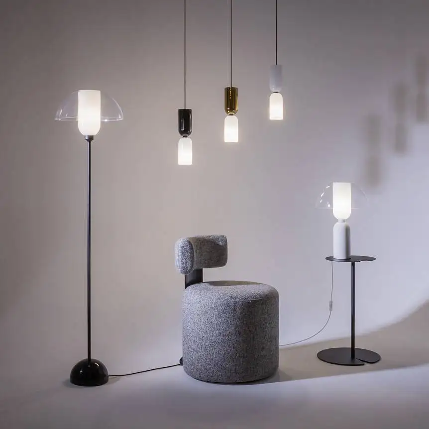 Lampadaire Memory en métal et verre par Maytoni Lampadaire Memory en métal et verre par Maytoni