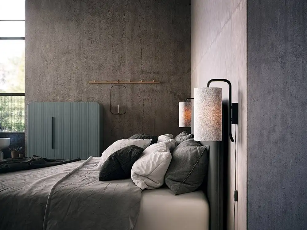 Applique murale Pensile avec base en acier et abat-jour cylindrique en laine au design contemporain par Belid Applique murale Pensile avec base en acier et abat-jour cylindrique en laine au design contemporain par Belid