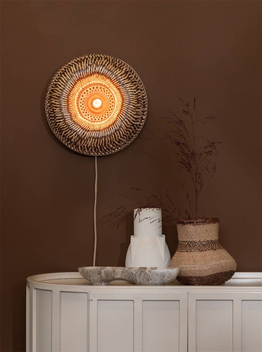 Applique murale Barbados en bambou tissé au design naturel par Good & Mojo