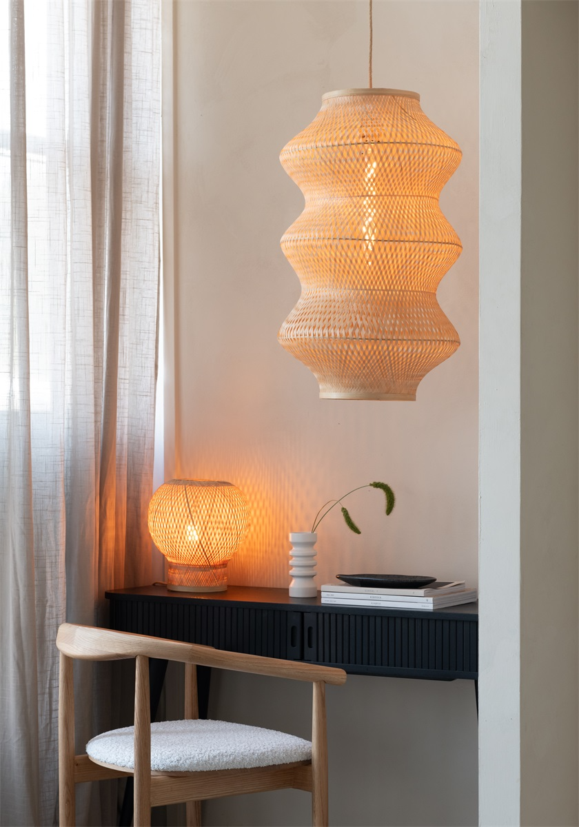 Suspension Barbados en bambou tissé au design naturel par Good & Mojo Suspension Barbados en bambou tissé au design naturel par Good & Mojo