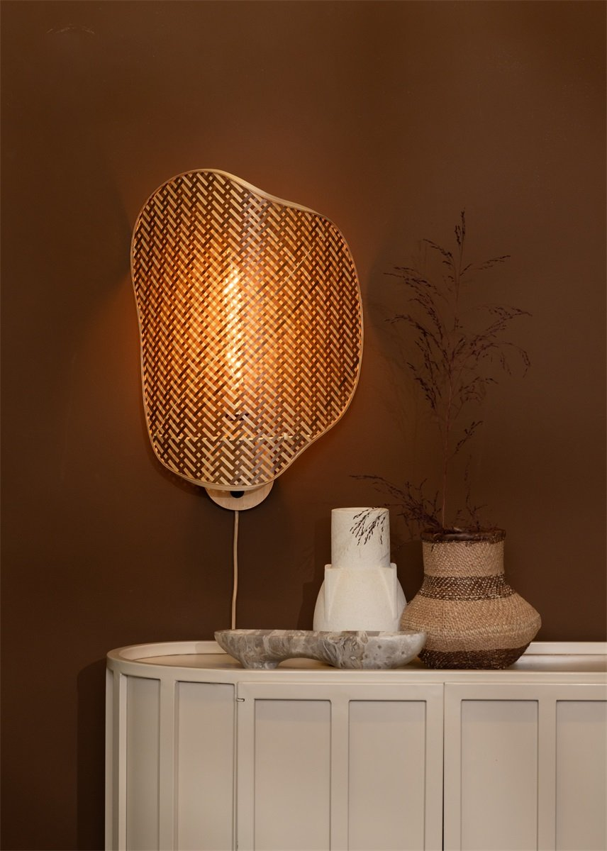 Applique murale Kinabalu en bamboo au design naturel par Good & Mojo
