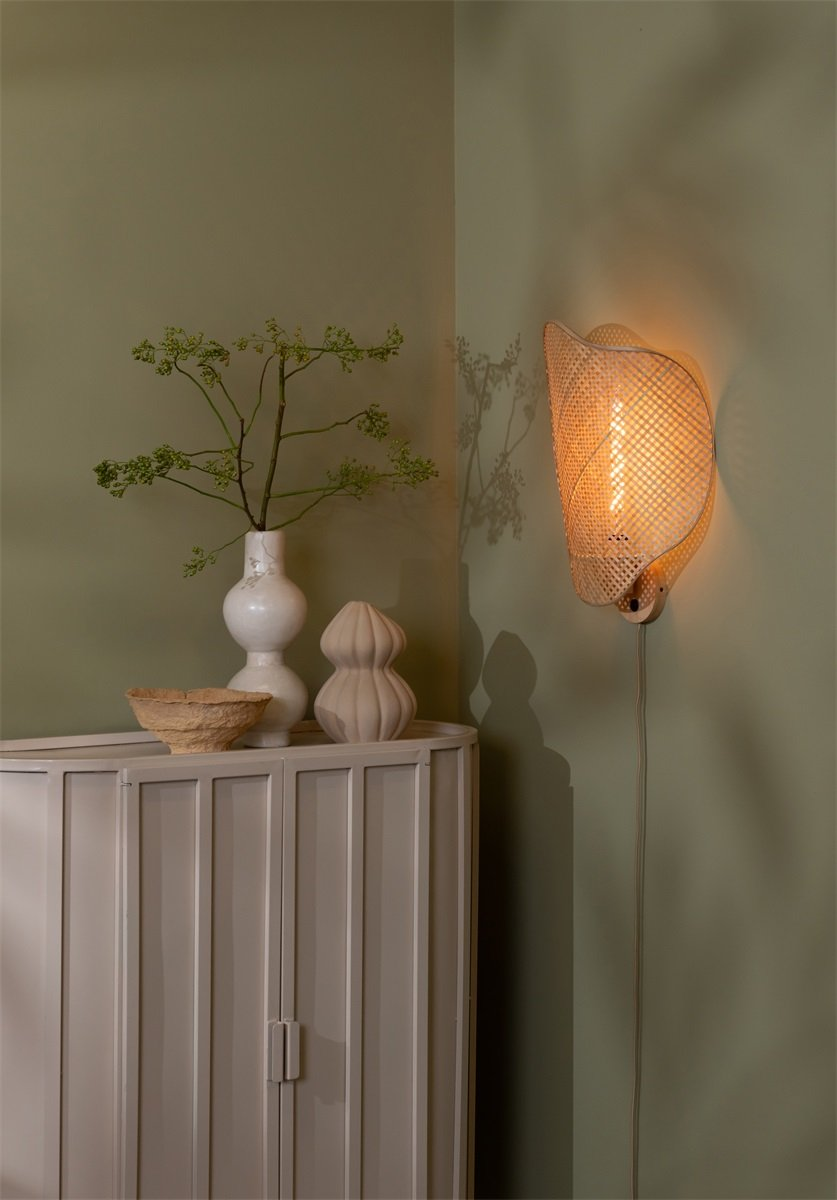Applique murale Kinabalu en bamboo au design naturel par Good & Mojo Applique murale Kinabalu en bamboo au design naturel par Good & Mojo