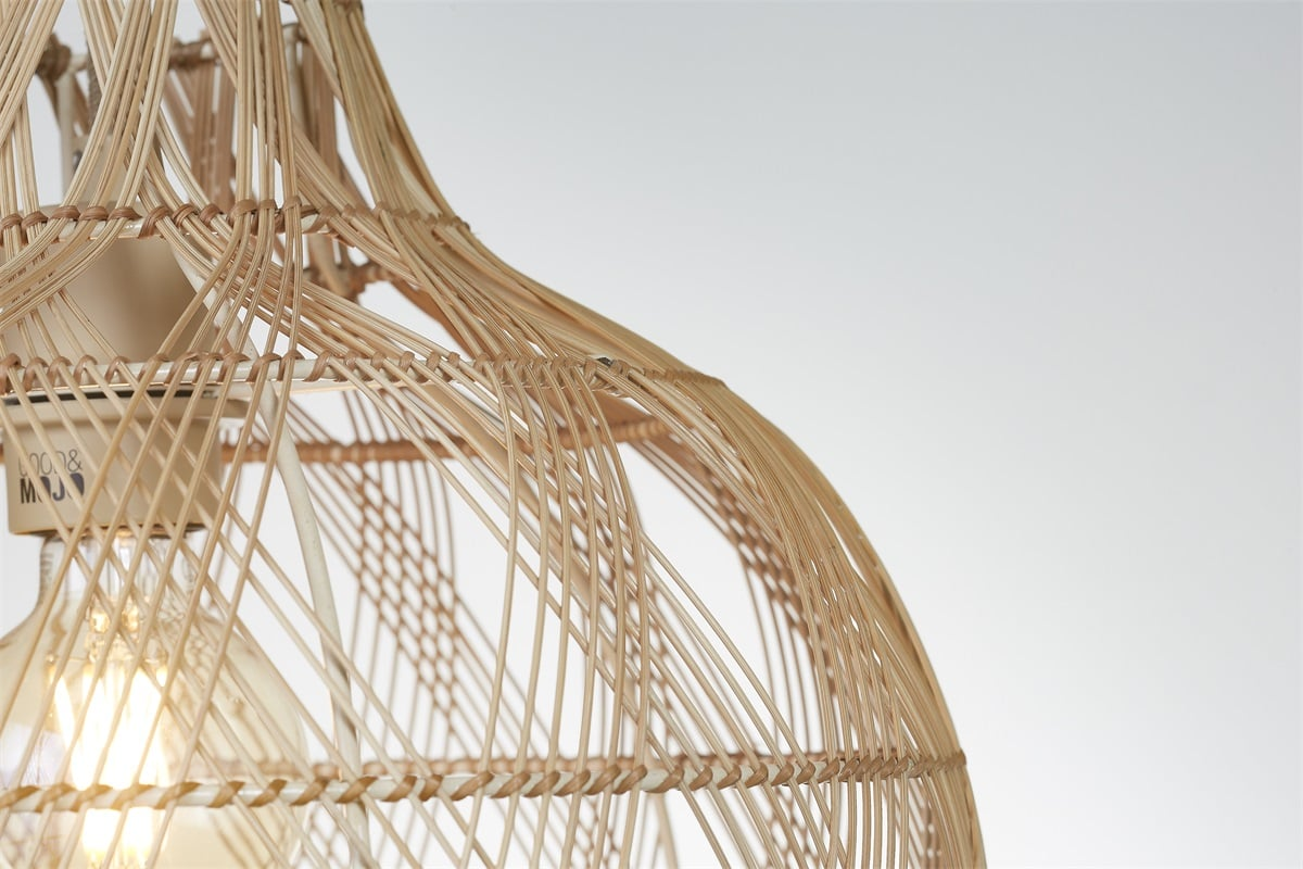Suspension Mandoza en bamboo au design naturel par Good & Mojo Suspension Mandoza en bamboo au design naturel par Good & Mojo