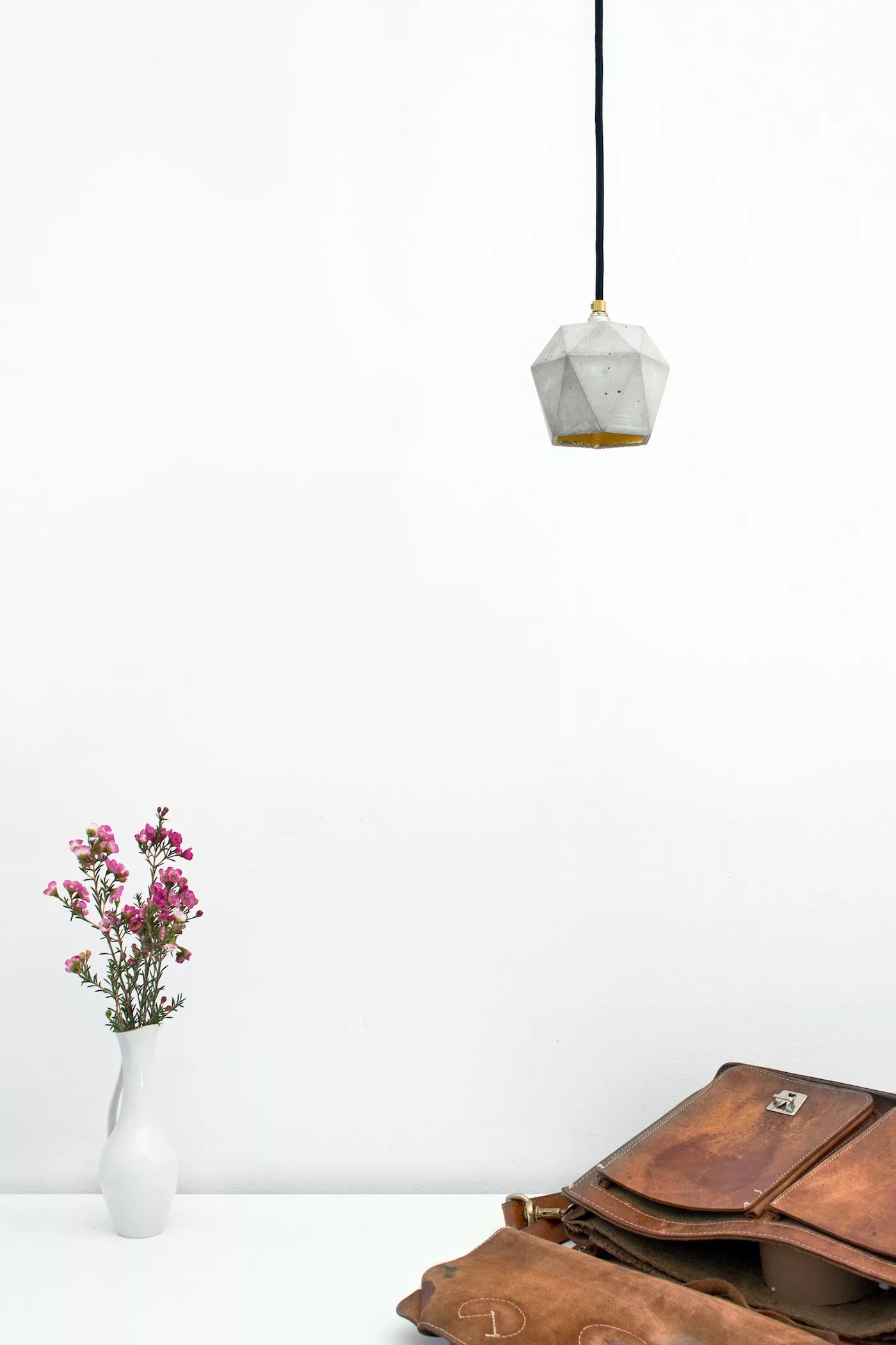 Suspension Design T2 Triangle Beton
