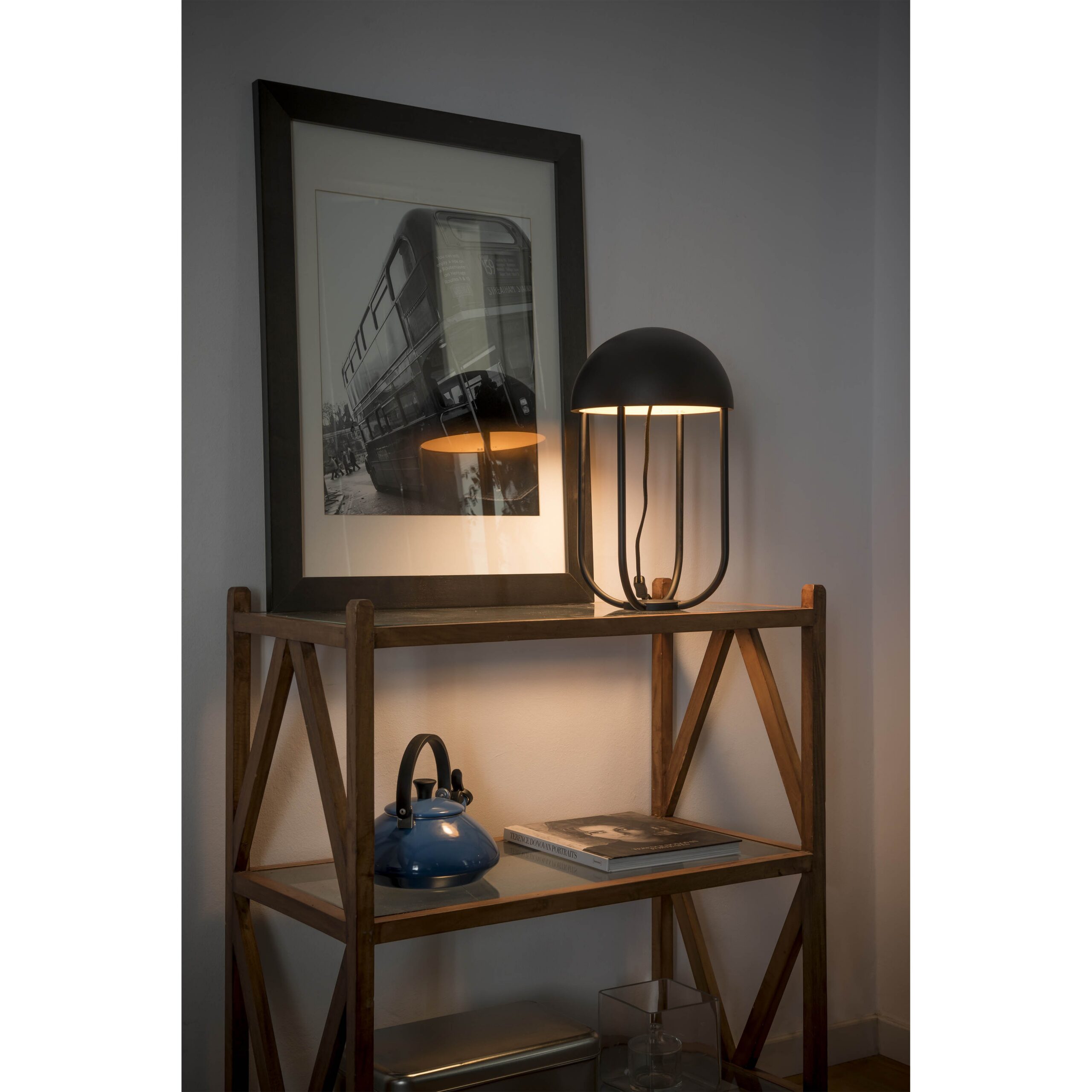 Lampe à poser contemporain JELLYFISH Led dimmable noir et or en métal par Nahtrang Lampe à poser contemporain JELLYFISH Led dimmable noir et or en métal par Nahtrang