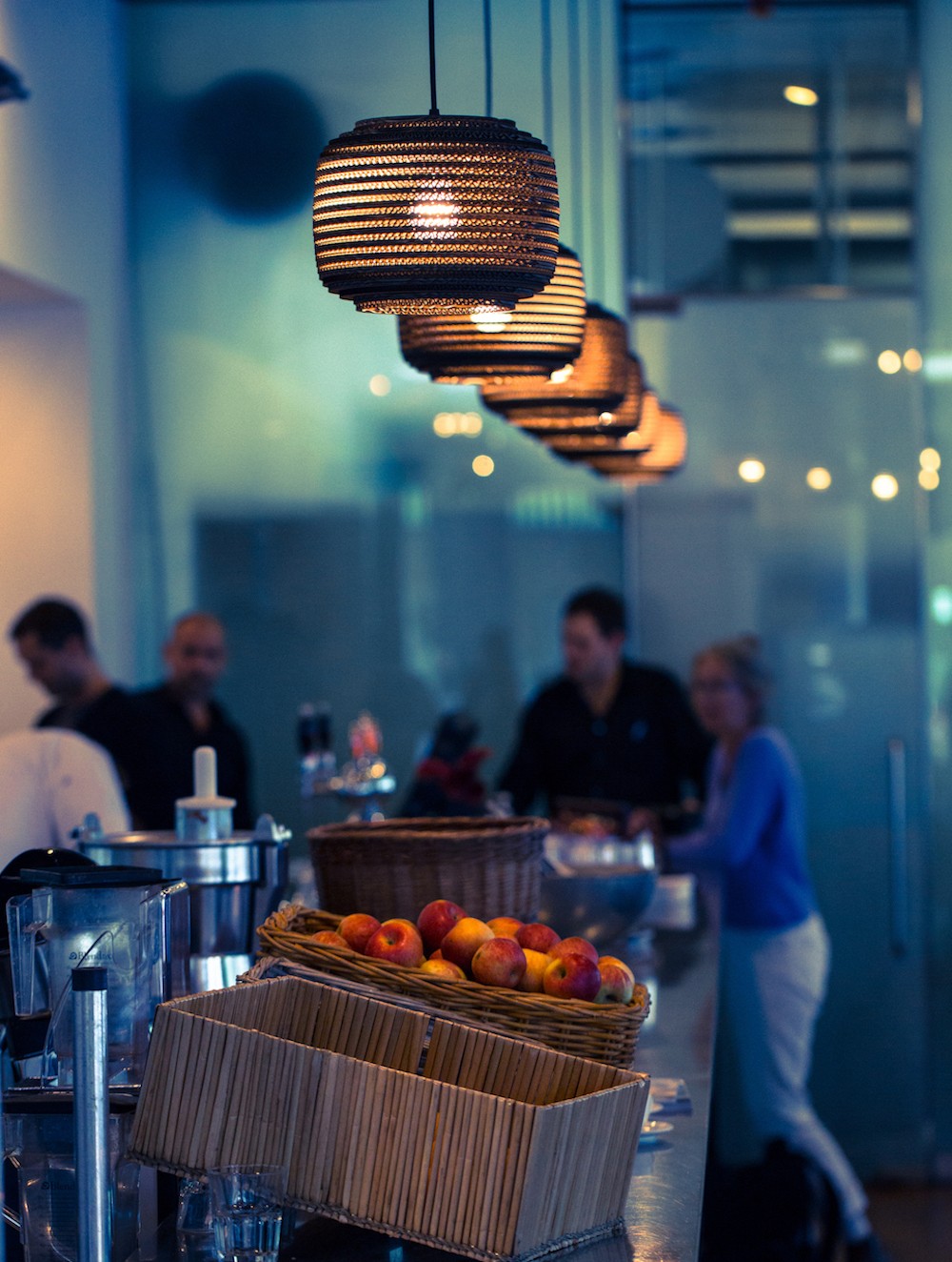 Suspension en carton recyclé Ausi12 ∅28 Scraplights par Graypants