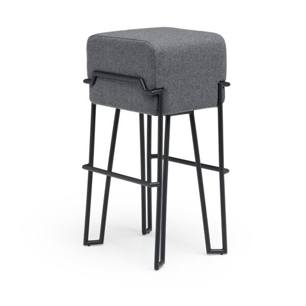 Tabouret haut en feutre Bokk bar au design graphique par Ka-Lai Chan X Puik Art